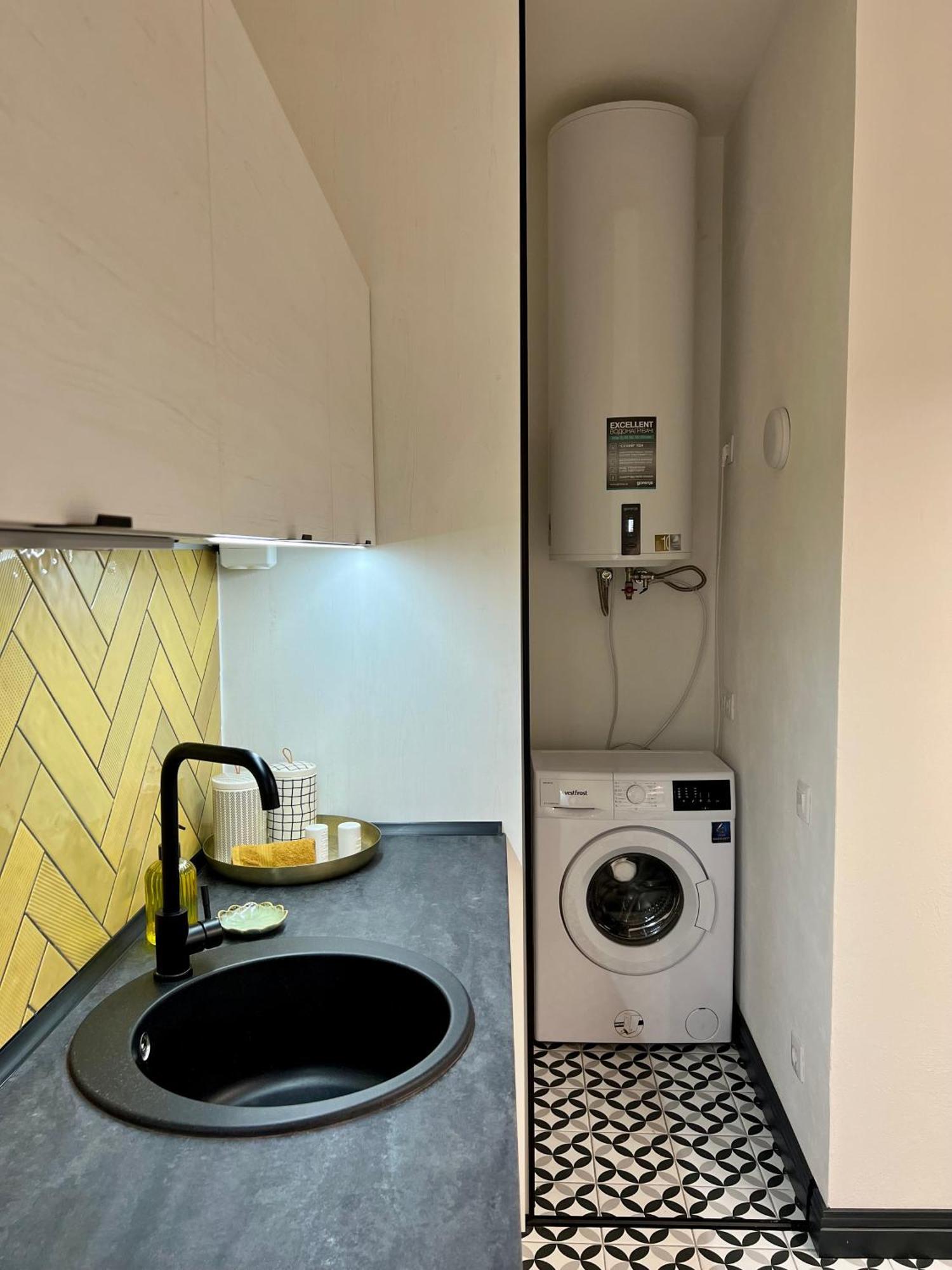 Art Apartment Glebova Lviv Kültér fotó